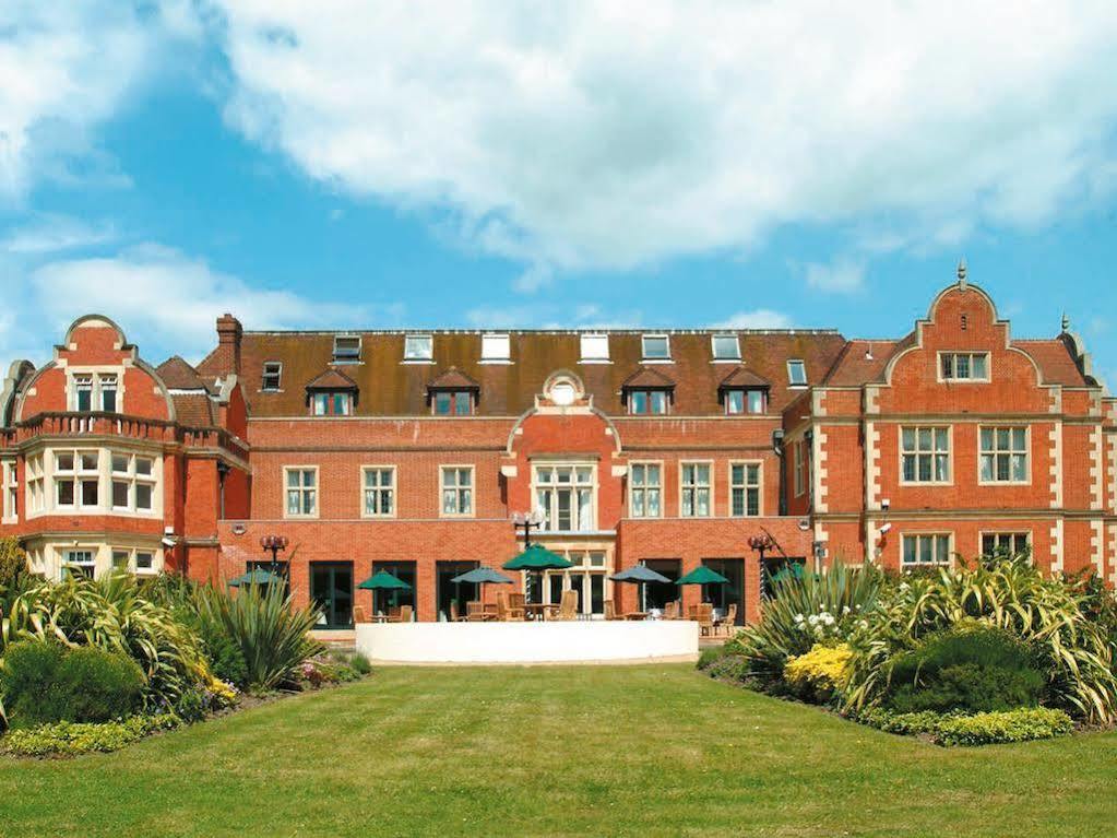 Savill Court Hotel Windsor Exterior foto
